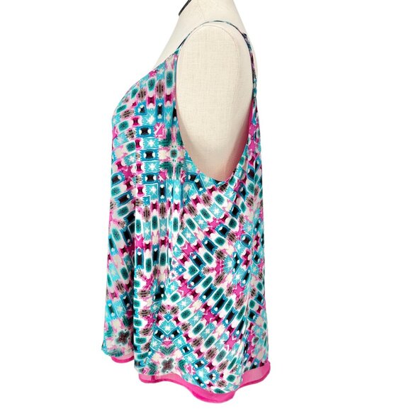 Torrid Tank Top Womens Size 3X Geometric Multicolor Print Solid Pink Underlayer - Picture 9 of 9